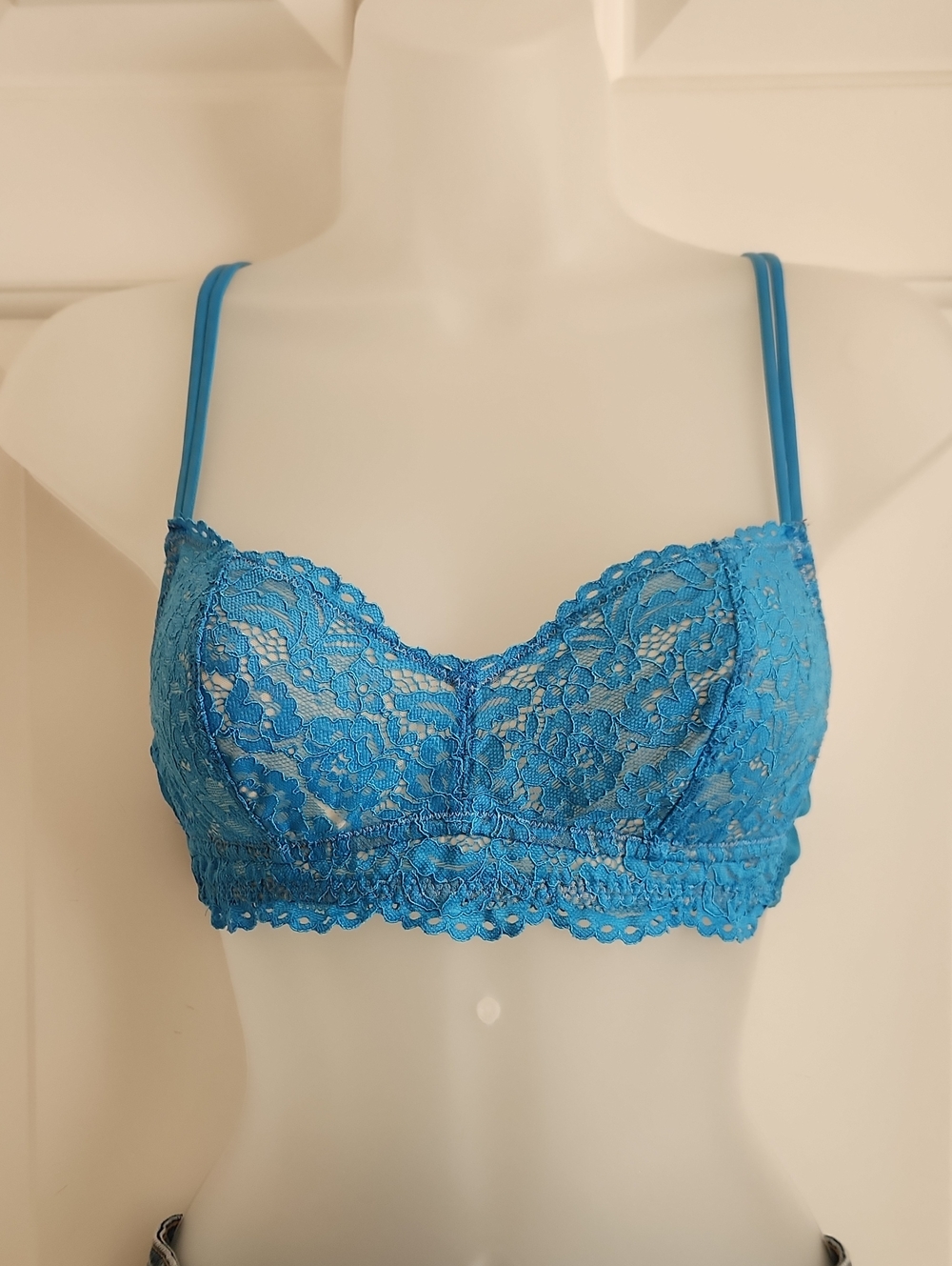 b.tempt'd Lace Bralette in Bright Turquoise Blue Size S